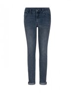 Indian-Blue-Jeans-(2760)